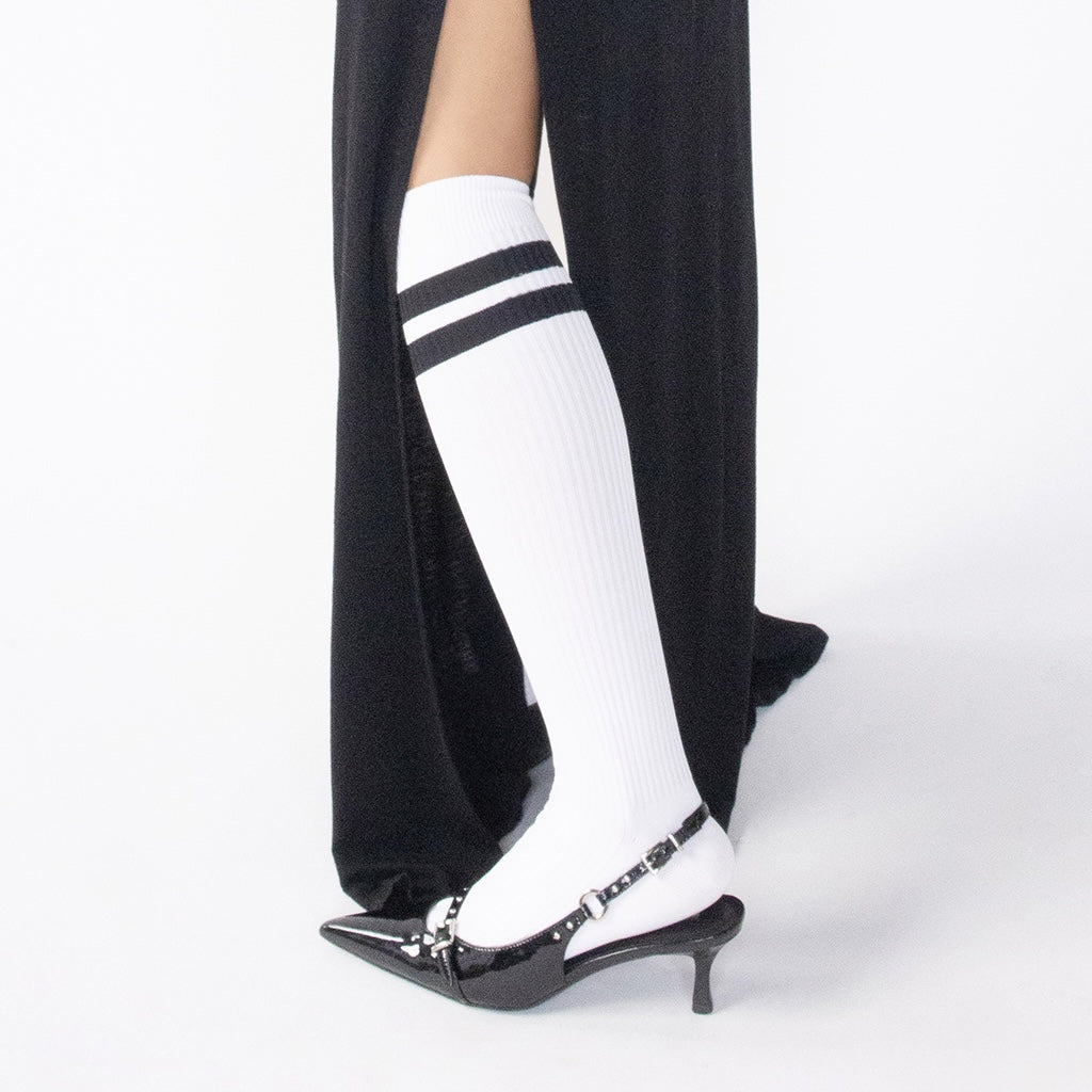 Striped Dry Knee-High Socks - White (WOMEN)
