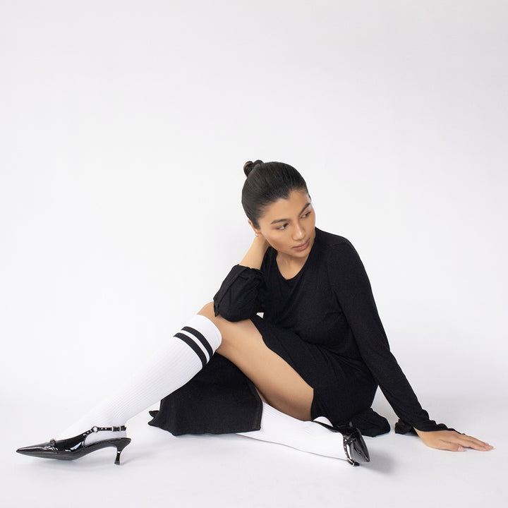 Striped Dry Knee-High Socks - White (WOMEN)