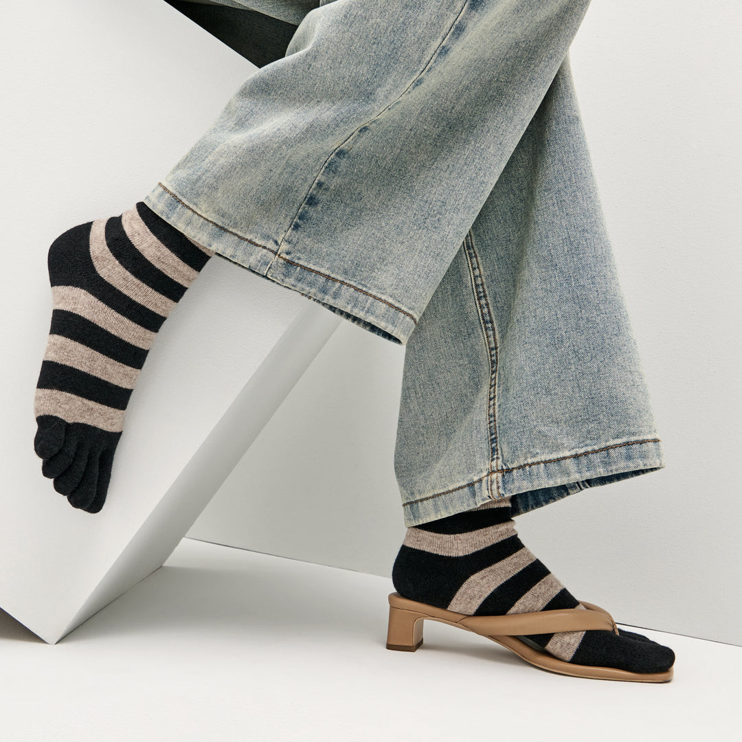 Striped Extra Fine Merino Toe Short Crew Socks (WOMEN)