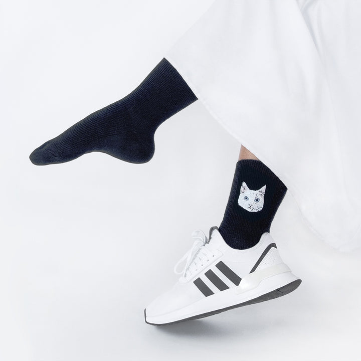 Cat Embroidered Cotton Crew Socks - Black (WOMEN)