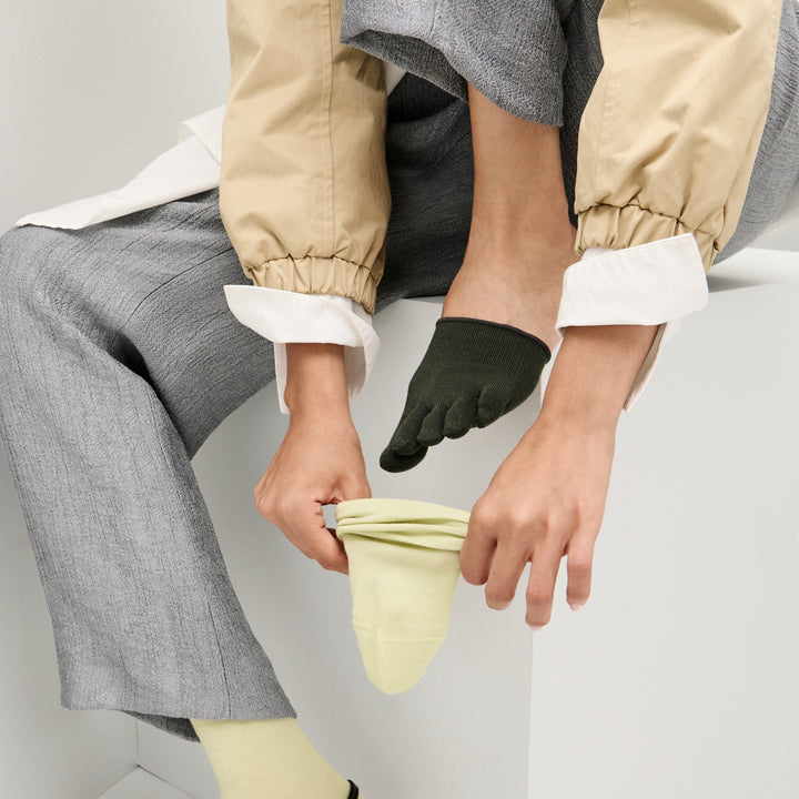 Green Tea Silk Toe Cover - Grey