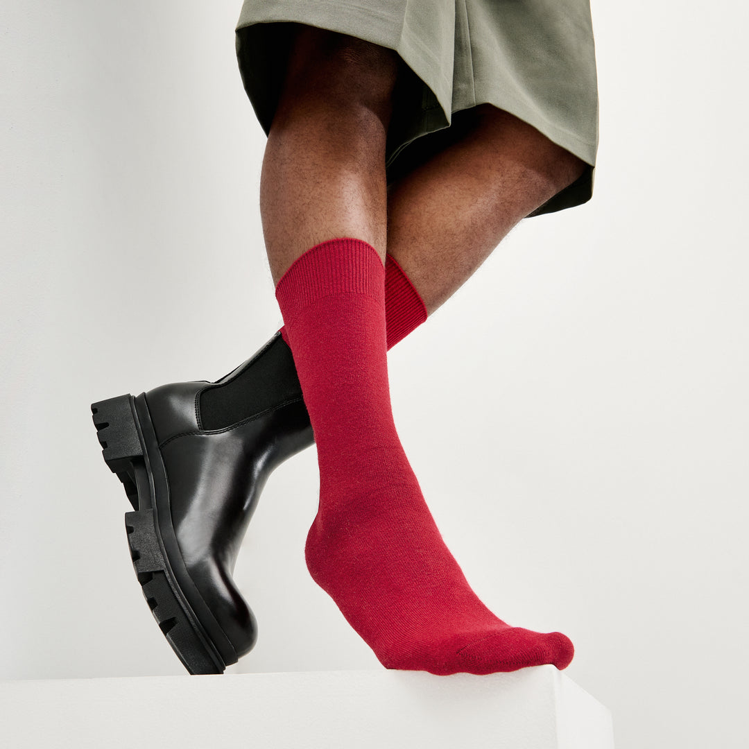 Extra Fine Merino Crew Socks - Red