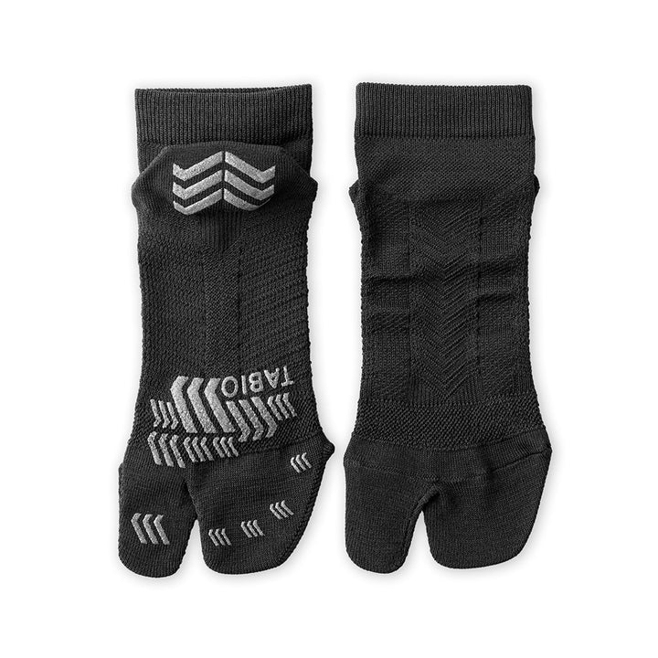 Signature Run Tabi Socks - Black (WOMEN)