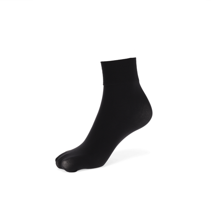 40-denier Short Crew Socks - Black