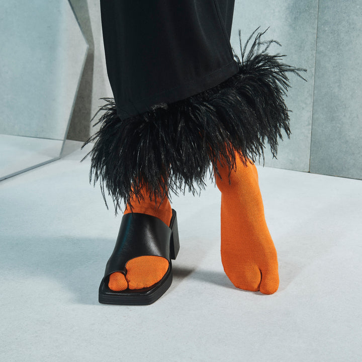 Super Extra Fine Merino Tabi Crew Socks - (WOMEN)