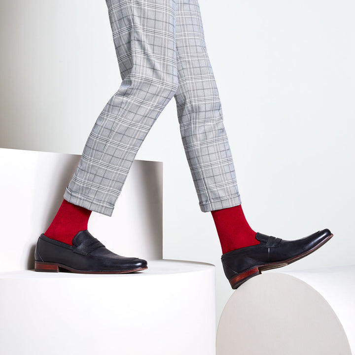 Extra Fine Merino Crew Socks - Red
