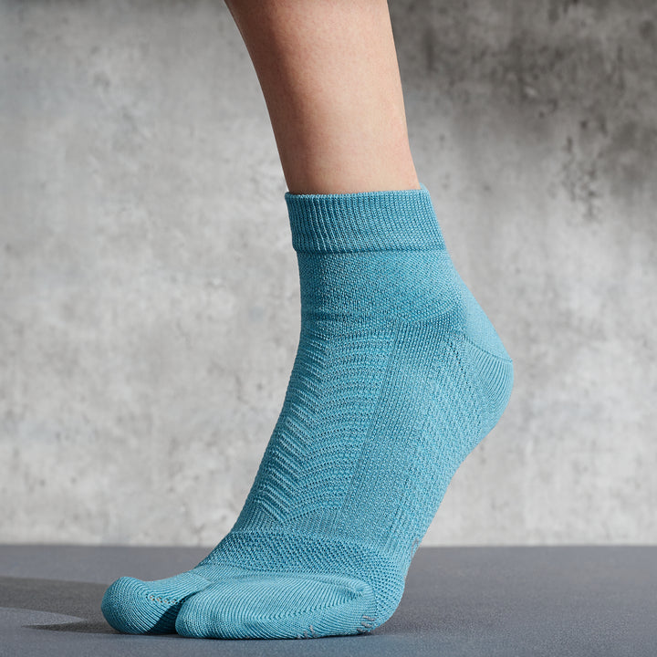 Signature Run Tabi Socks - LightGreen (WOMEN)