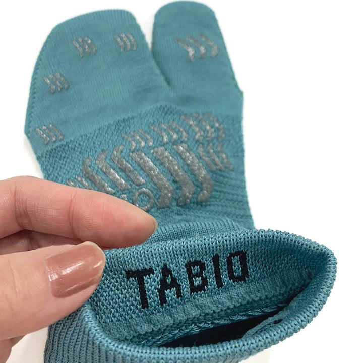 Signature Run Tabi Socks - LightGreen (WOMEN)