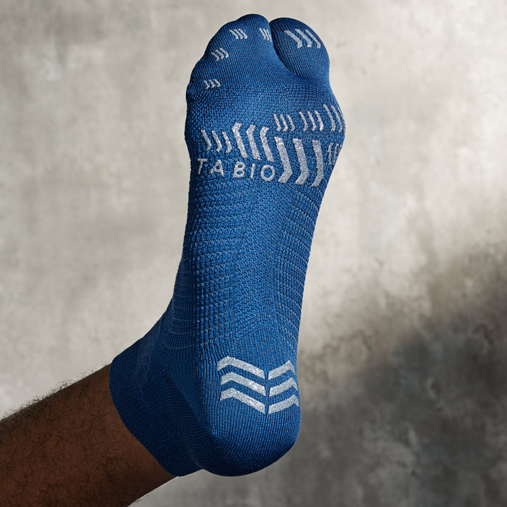 Signature Run Tabi Socks - Navy (MEN)