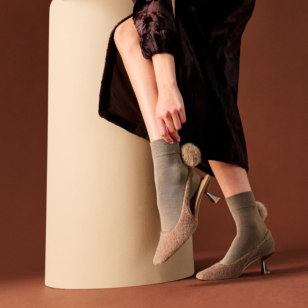 Bunny Tail Pom  Quarter Socks