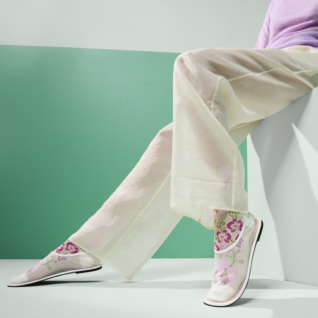Cotton-Linen Crepe Float Orchid Quarter Socks - Ivory (WOMEN)