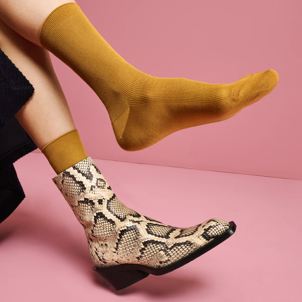 Premium Suvin Gold Cotton Crew Socks - YellowBrown (WOMEN)