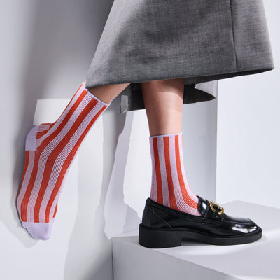 Tabio Women's Premium Finest Silk Short Crew Socks – Japanese Socks Tabio  USA