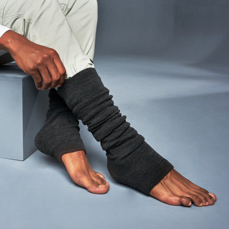 Tabio Men's and Women's Merino Wool-Lined Leg Warmers – Japanese Socks  Tabio USA