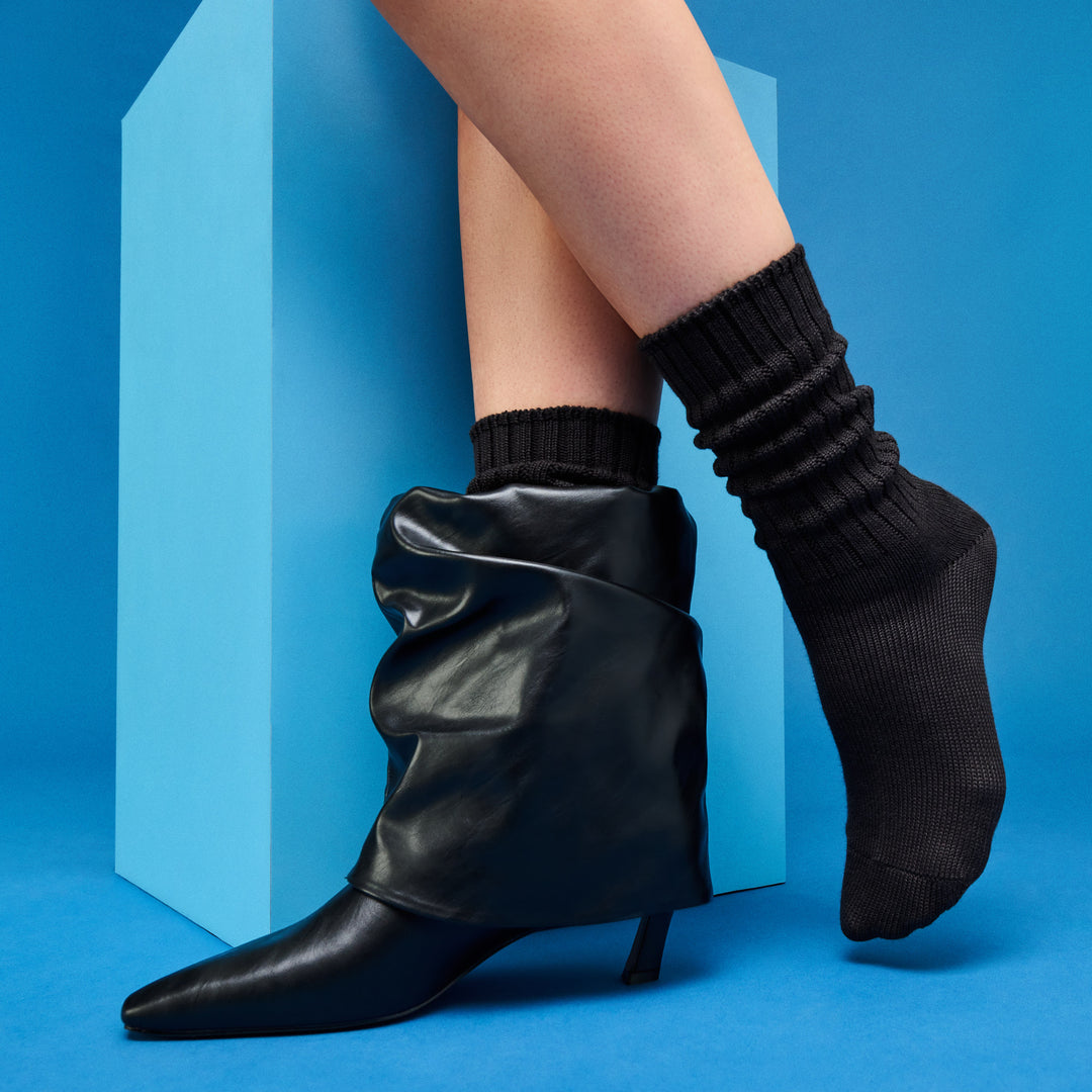 TABIO's COTTON Richell Ribbed Crew Socks - Black
