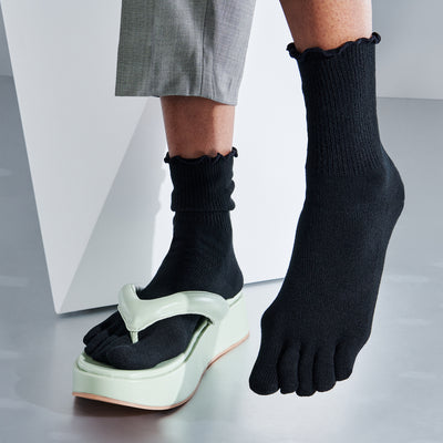 Loose-Fit Cotton Toe  Crew Socks