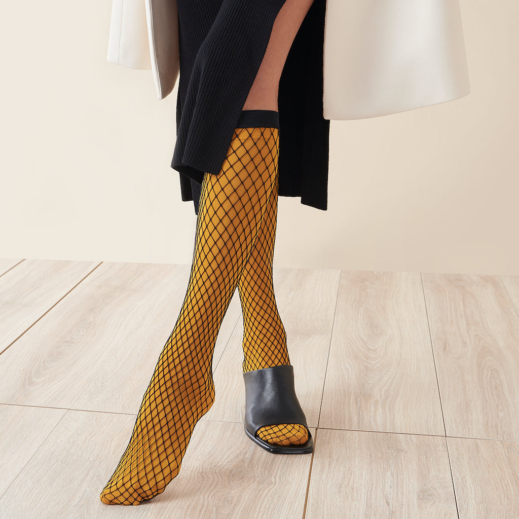 High Net Socks Women's Large-Mesh Fishnet Knee High Socks – Tabio USA
