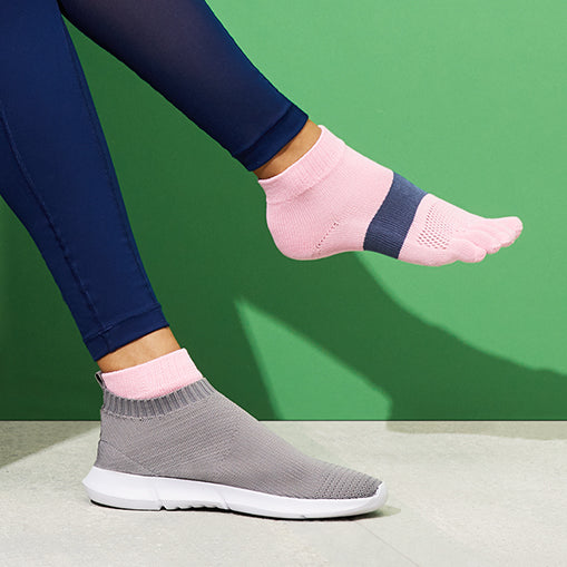 Signature Run Toe Socks - Pink (WOMEN)