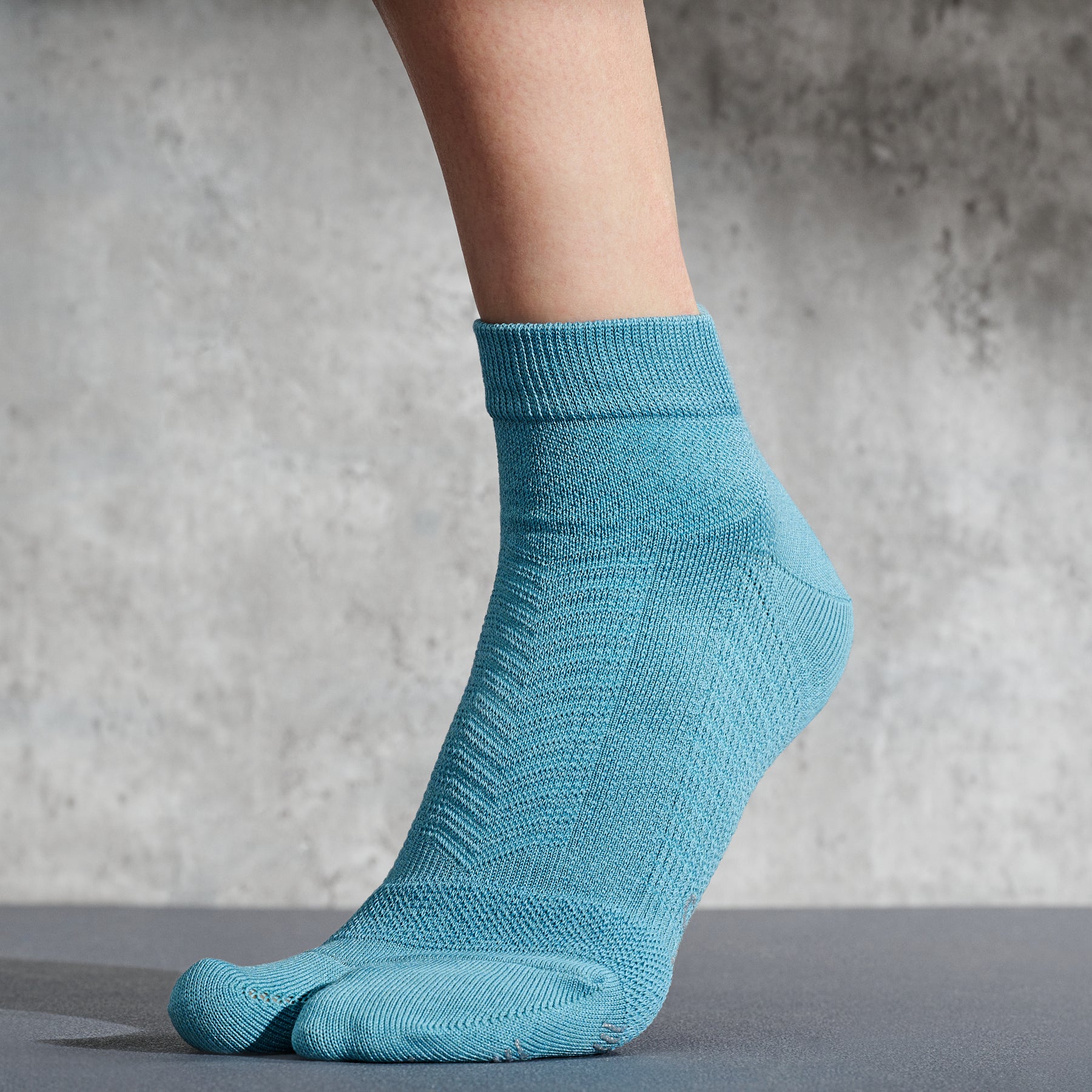 4 Pairs Women Girls Tabi Socks Split Two Toes Solid Soft Japanese Preppy  Style