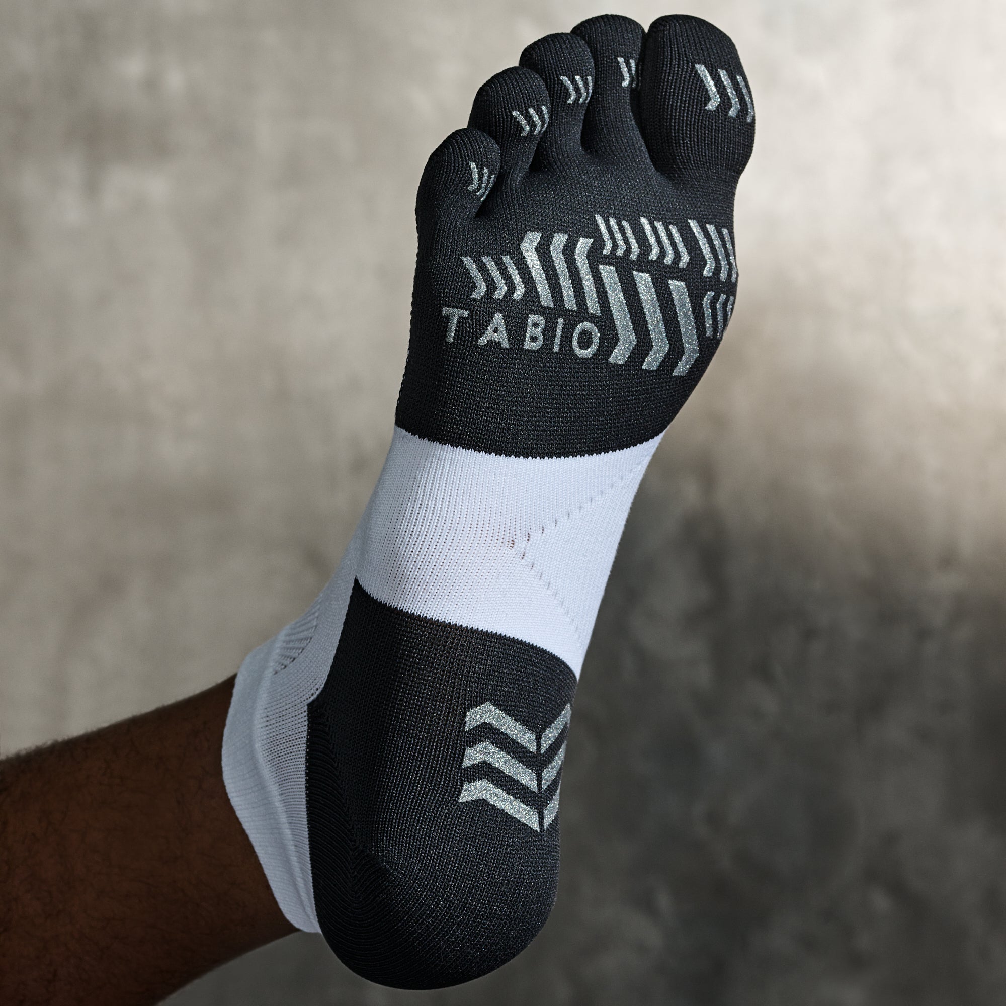 TABIO SPORTS®︎ Men's Ultra-Light Compression Toe Socks