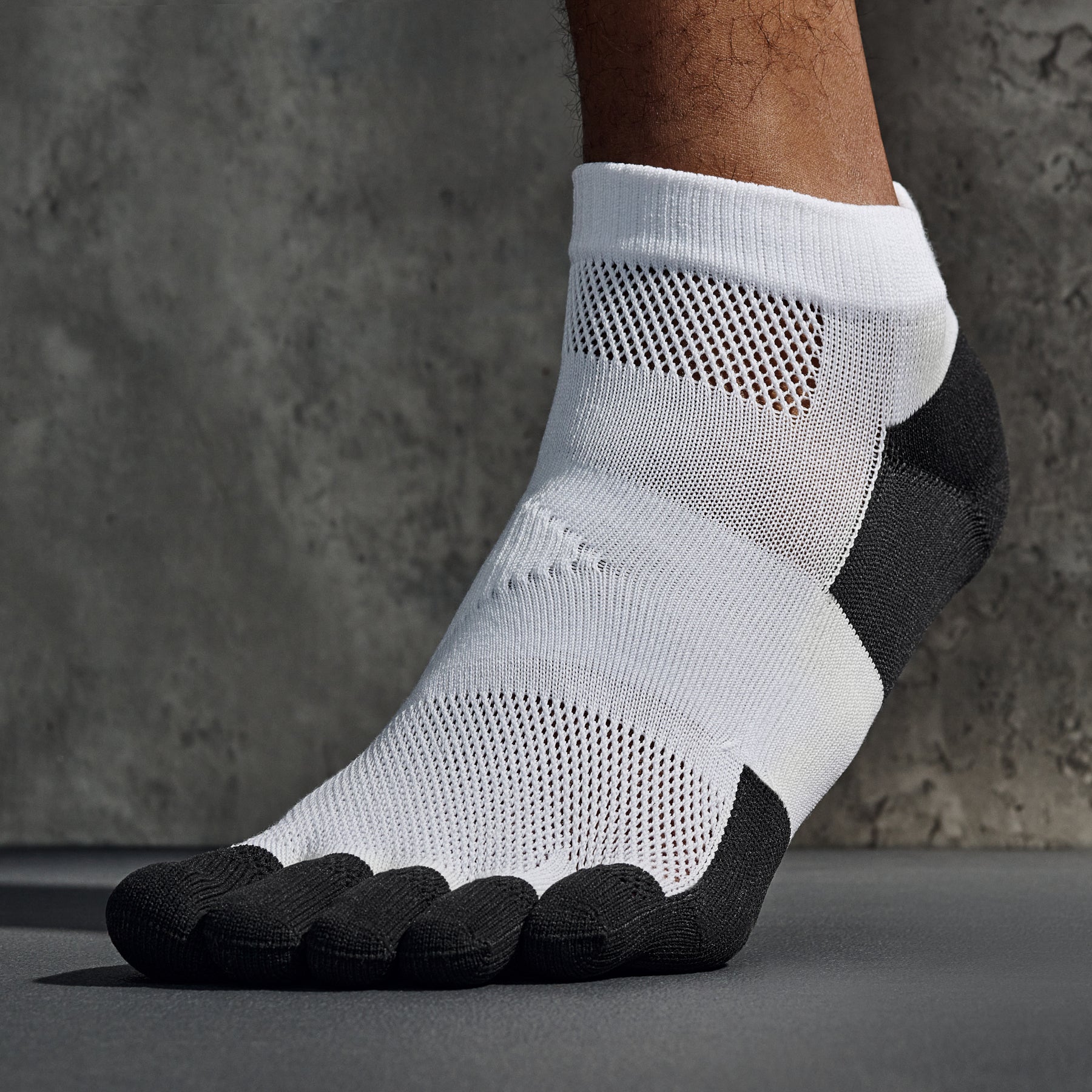 Men Crew Toe Socks Athletic Running Proper Toe Alignment